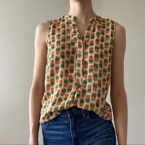 The Limited Pineapple Sleeveless Shirt - Picture 1 of 9